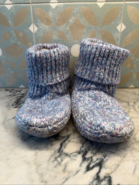 Bombas Shoes - Bombas Women's Gripper Slipper Bootie - Sherpa-Lined in dark sky color